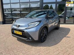 Grijs Nieuw 2025 Toyota Aygo X Pulse SUV | € 23.999