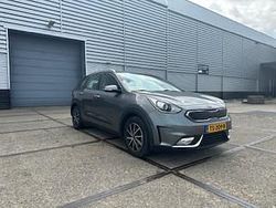 Grijs Gebruikt 2017 Kia Niro SUV | € 15.950 (Iets duurder)