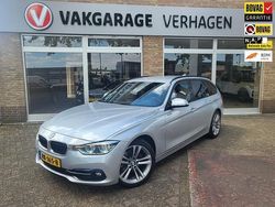 Grijs Gebruikt 2017 BMW 320 Executive Stationwagen | € 21.250 (Goede deal)