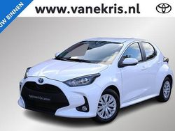 Wit Gebruikt 2022 Toyota Yaris Active Hatchback | € 20.899 (Eerlijke prijs)
