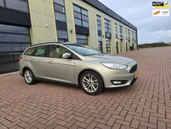 Grijs Gebruikt 2017 Ford Focus Stationwagen | € 2.900