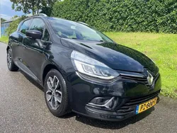 Zwart Gebruikt 2017 Renault Clio GrandTour Intens Stationwagen | € 7.495 (Eerlijke prijs)