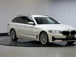 Wit Gebruikt 2021 BMW 530e Executive Stationwagen | € 35.945 (Super prijs)