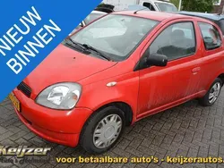 Rood Gebruikt 2000 Toyota Yaris Terra Hatchback | € 850 (Eerlijke prijs)