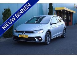 Grijs Gebruikt 2023 VW Polo R-line Hatchback | € 20.850 (Eerlijke prijs)