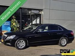 Zwart Gebruikt 2010 Mercedes E200 Avantgarde Sedan | € 10.995 (Eerlijke prijs)