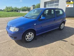 Blauw Gebruikt 2002 VW Polo Hatchback | € 1.250 (Goede deal)