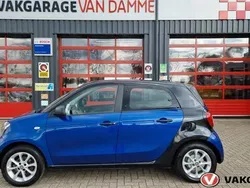 Blauw Gebruikt 2017 Smart ForFour Pure Hatchback | € 7.950 (Iets duurder)