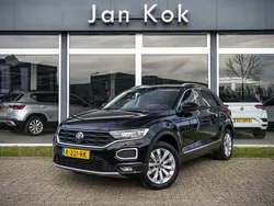 Zwart Gebruikt 2021 VW T-Roc Sport SUV | € 25.400 (Eerlijke prijs)