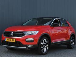 Rood Gebruikt 2021 VW T-Roc Business+ SUV | € 27.999 (Goede deal)