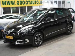 Zwart Gebruikt 2014 Renault Grand Scénic III Bose Edition MPV | € 7.944 (Iets duurder)