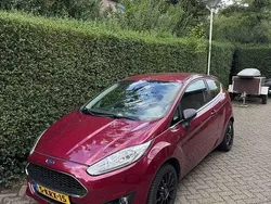 Rood Gebruikt 2013 Ford Fiesta Titanium Hatchback | € 6.000 (Eerlijke prijs)