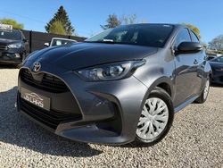 Grijs Gebruikt 2022 Toyota Yaris Play Sedan | € 17.490 (Goede deal)