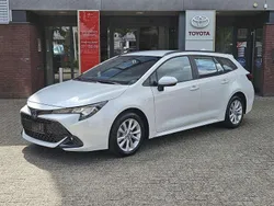 Wit Gebruikt 2023 Toyota Corolla Stationwagen | € 26.400 (Goede deal)