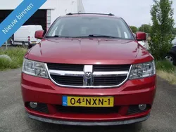 Rood, metallic lak Gebruikt 2010 Dodge Journey SUV | € 7.999