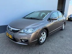 Grijs, metallic lak Gebruikt 2009 Honda Civic Hybrid Sedan | € 7.950 (Iets duurder)