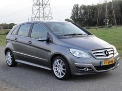 Grijs Gebruikt 2011 Mercedes B160 MPV | € 5.995 (Eerlijke prijs)