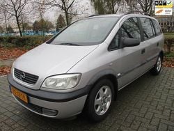 Grijs (metallic) Gebruikt 2002 Opel Zafira Elegance MPV | € 1.450 (Super prijs)