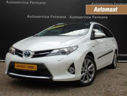 Wit Gebruikt 2014 Toyota Auris Hybrid Stationwagen | € 13.950 (Eerlijke prijs)