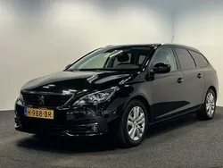 Zwart Gebruikt 2020 Peugeot 308 Premium Stationwagen | € 12.500 (Eerlijke prijs)
