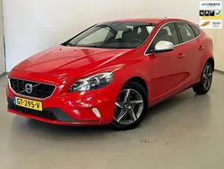 Rood Gebruikt 2015 Volvo V40 R-Design Stationwagen | € 8.750 (Eerlijke prijs)