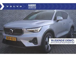 Grijs Gebruikt 2022 Volvo XC40 Core SUV | € 34.399 (Eerlijke prijs)