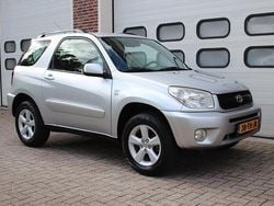 Grijs, metallic lak Gebruikt 2003 Toyota RAV4 Terra SUV | € 6.495 (Eerlijke prijs)