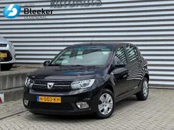 Zwart Gebruikt 2020 Dacia Sandero Lauréate Hatchback | € 12.450 (Eerlijke prijs)