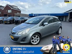 Grijs, metallic lak Gebruikt 2013 Opel Corsa Edition Hatchback | € 4.400 (Eerlijke prijs)