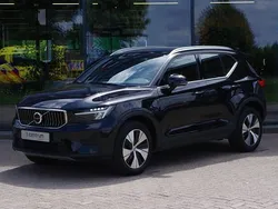 Zwart, metallic lak Gebruikt 2022 Volvo XC40 Core SUV | € 31.950 (Super prijs)