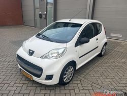 Wit Gebruikt 2011 Peugeot 107 Hatchback | € 2.675 (Eerlijke prijs)