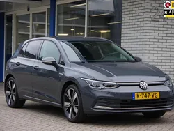 Grijs Gebruikt 2021 VW Golf VIII Style Hatchback | € 19.900 (Goede deal)