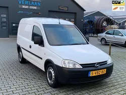 Wit Gebruikt 2009 Opel Combo MPV | € 1.950 (Eerlijke prijs)