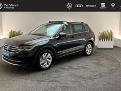 Zwart Gebruikt 2023 VW Tiguan Elegance SUV | € 35.695 (Eerlijke prijs)