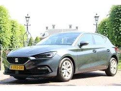 Grijs Gebruikt 2022 Seat Leon ST Reference Stationwagen | € 17.900