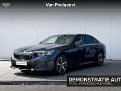 M carbonschwarz metallic (416) (zwart metallic) Gebruikt 2025 BMW i5 M Sport Sedan | € 86.900