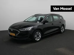 Zwart Gebruikt 2022 Ford Focus Stationwagen | € 18.945 (Eerlijke prijs)