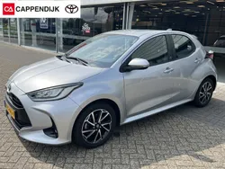 Hatchback Gebruikt 2023 Toyota Yaris Hybrid Hatchback | € 22.799 (Eerlijke prijs)