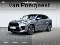 Skyscraper grey metallic (grijs metallic) Nieuw 2025 BMW X2 M Sport SUV | € 70.819 (Eerlijke prijs)