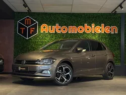 Grijs, metallic lak Gebruikt 2018 VW Polo Comfortline Hatchback | € 12.299 (Eerlijke prijs)
