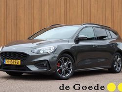 Grijs Gebruikt 2021 Ford Focus Business Edition Stationwagen | € 16.940 (Goede deal)