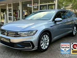 Grijs Gebruikt 2020 VW Passat GTE Sedan | € 21.800 (Goede deal)