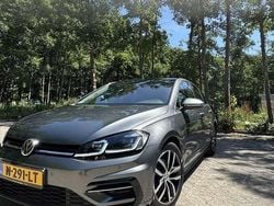 Grijs Gebruikt 2018 VW Golf VII Highline | € 14.300 (Goede deal)