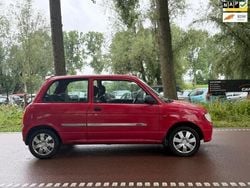 Rood Gebruikt 2000 Daihatsu Cuore Hatchback | € 899 (Eerlijke prijs)