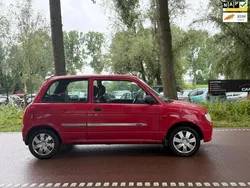 Rood Gebruikt 2000 Daihatsu Cuore Hatchback | € 899 (Goede deal)