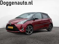 Rood Gebruikt 2017 Toyota Yaris Hybrid Premium Hatchback | € 15.895 (Goede deal)