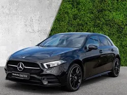 Zwart Gebruikt 2022 Mercedes A250 AMG Hatchback | € 34.900 (Eerlijke prijs)