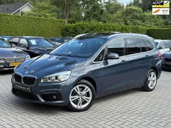 Grijs, metallic lak Gebruikt 2016 BMW 218 Gran Tourer Sport Line MPV | € 11.950 (Duur)