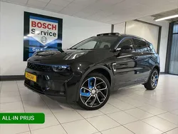 Zwart, metallic lak Gebruikt 2022 Lynk & Co 01 SUV | € 20.950 (Eerlijke prijs)