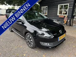 Zwart Gebruikt 2016 VW Polo Edition Hatchback | € 7.950 (Eerlijke prijs)